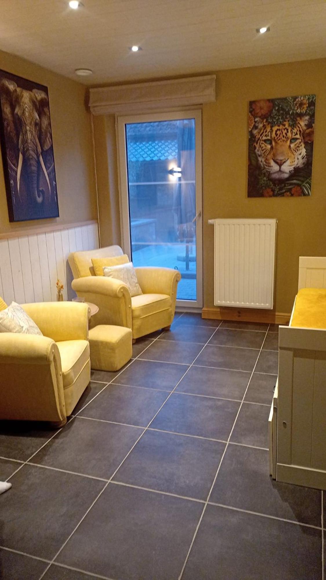 Quarterhouse Bed & Breakfast *
